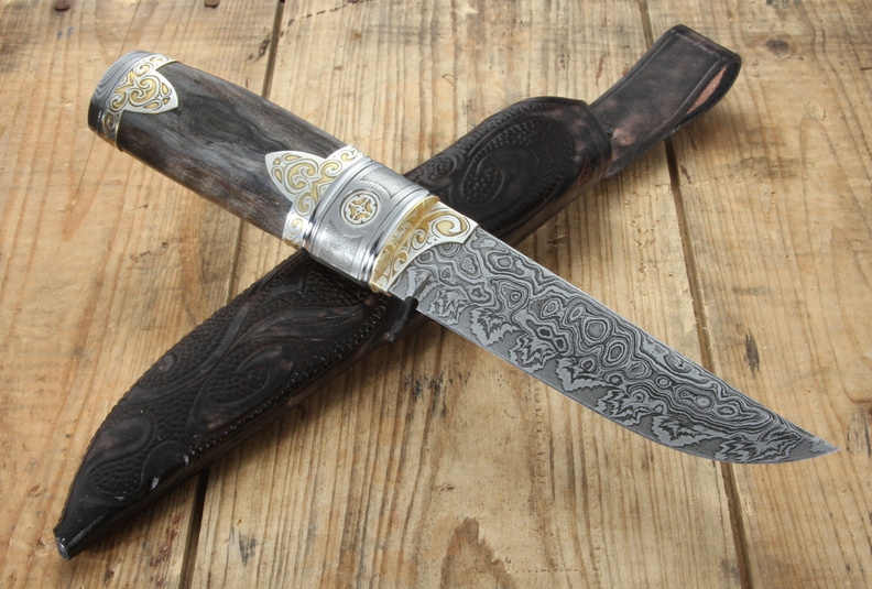 Granite_Damascus_Fixed_Blade_Knife_.jpg