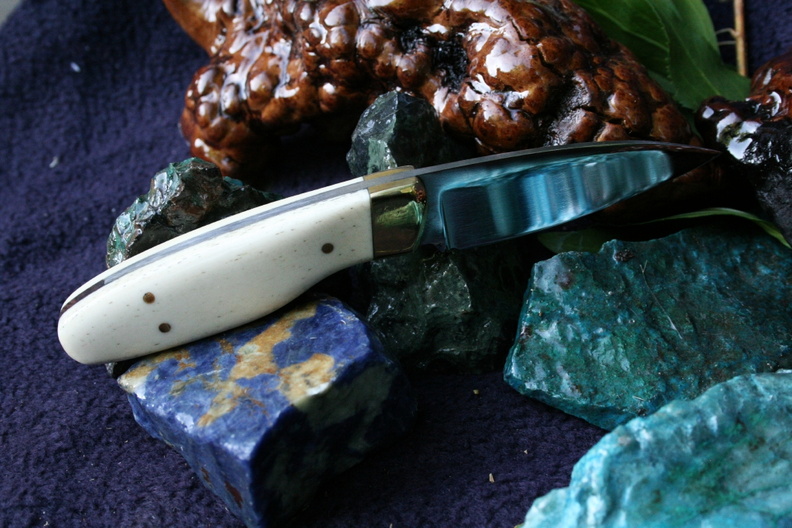 Spear_Point_Small_Skinner.jpg