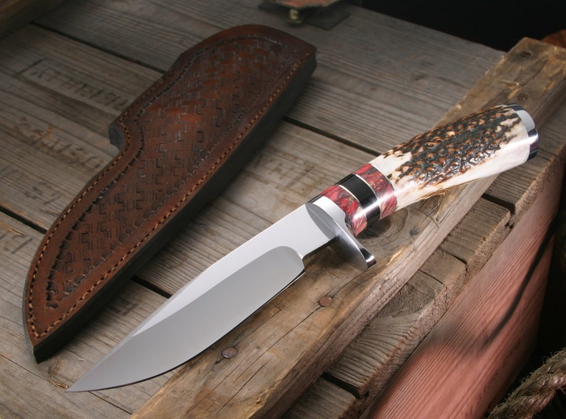 Bob_Lay_Bow_Hunter_Elk_Antler_Hunting_Knife.jpg