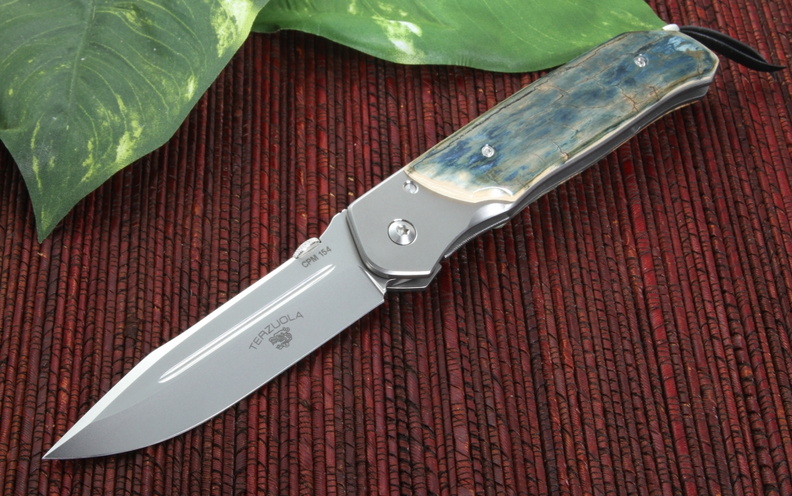 Bob_Terzuola_Athena_Framelock_with_Mammoth_Folding_Knife.jpg