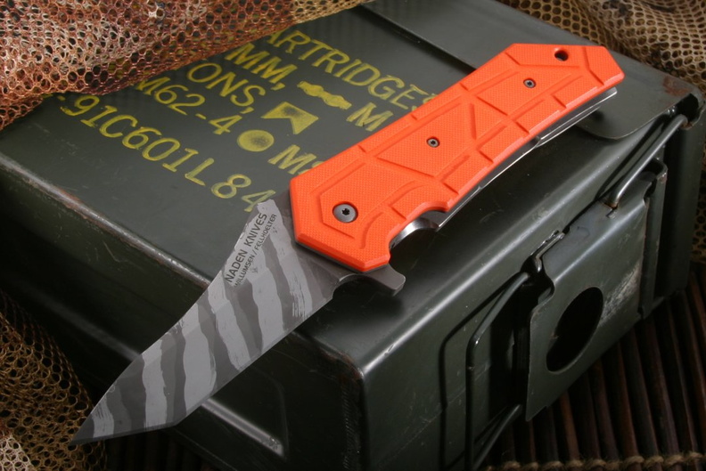 Brian_Fellhoelter_Jumper_-_Orange_G-10_Willumsen_-_Fellhoelter_-_Naden_Folding_Knife.jpg