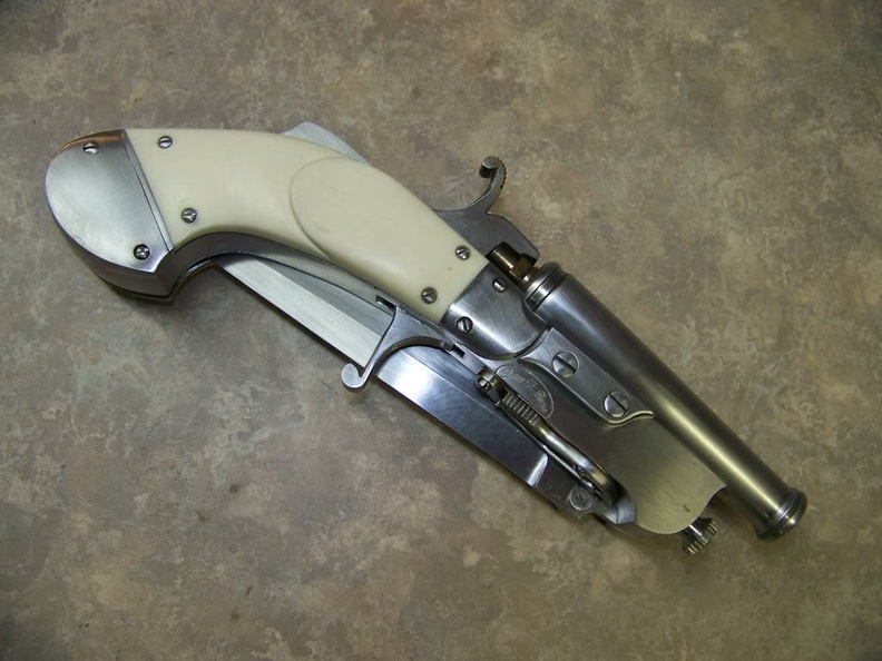 Bruce_Bump_Knives_1024x768-2.jpg