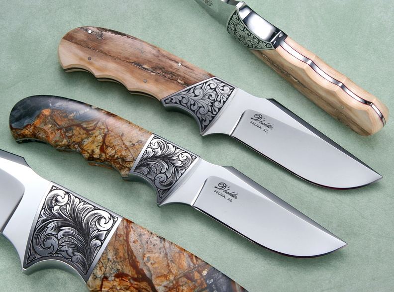 DAlton_Holder_clip_blade_finger_groove.jpg
