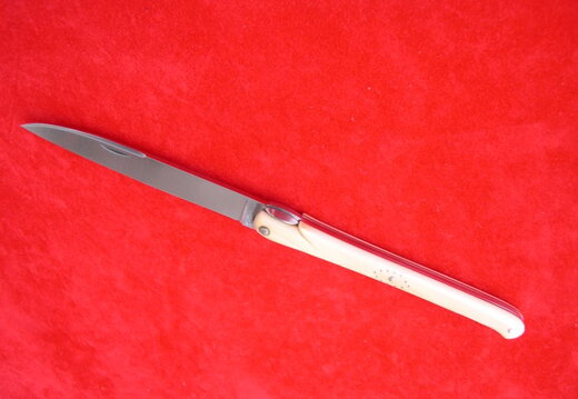 Laguiole droit  Damas inox Ivoire