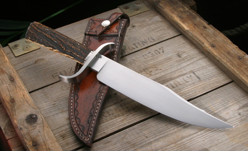 Dennis_Riley_SGuard_Bowie_Stag_Bowie_Knife.jpg