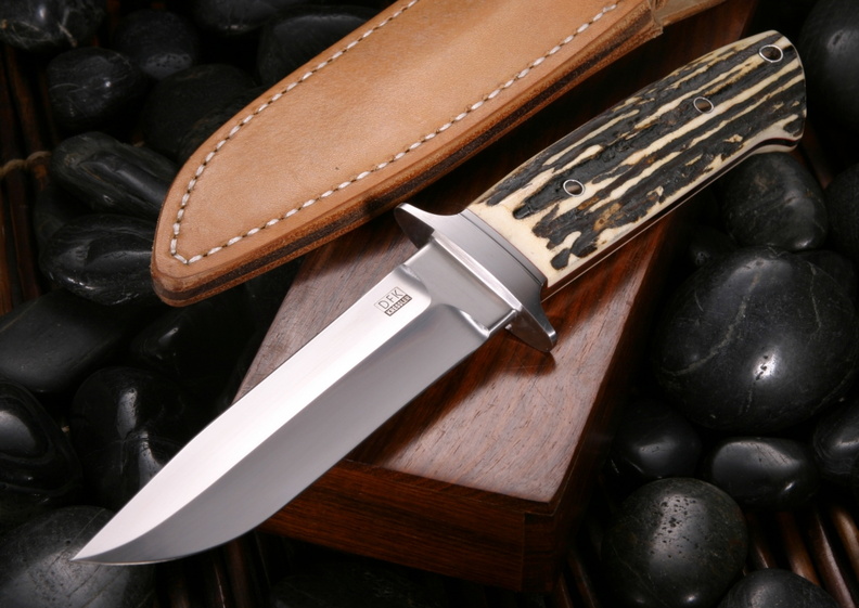 Dietmar_Kressler_Wilderness_Stag_Kressler_Knife_2.jpg