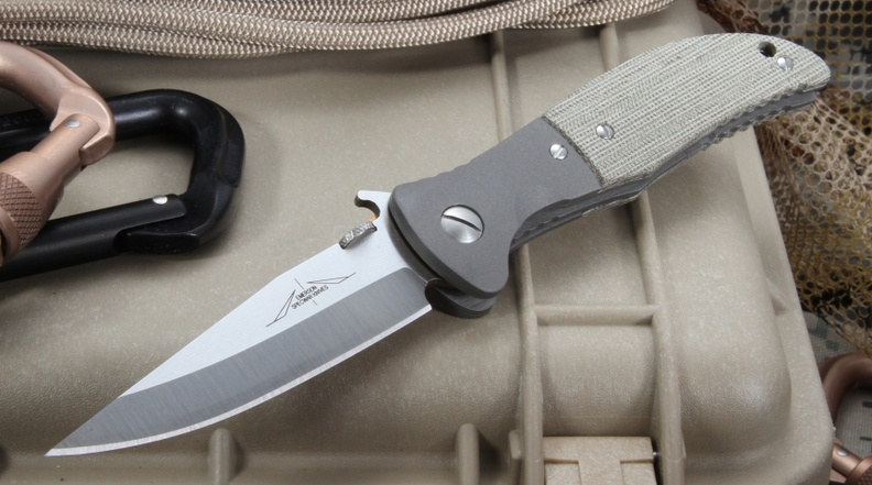 Ernest_Emerson_Gentleman_Jim_Custom_Tactical_Folding_Knife.jpg