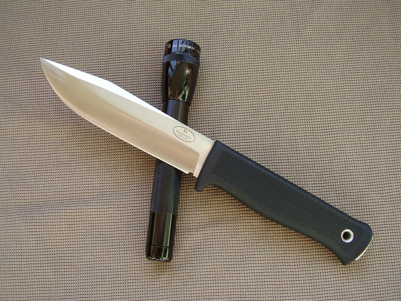FALLKNIVEN_S1.jpg