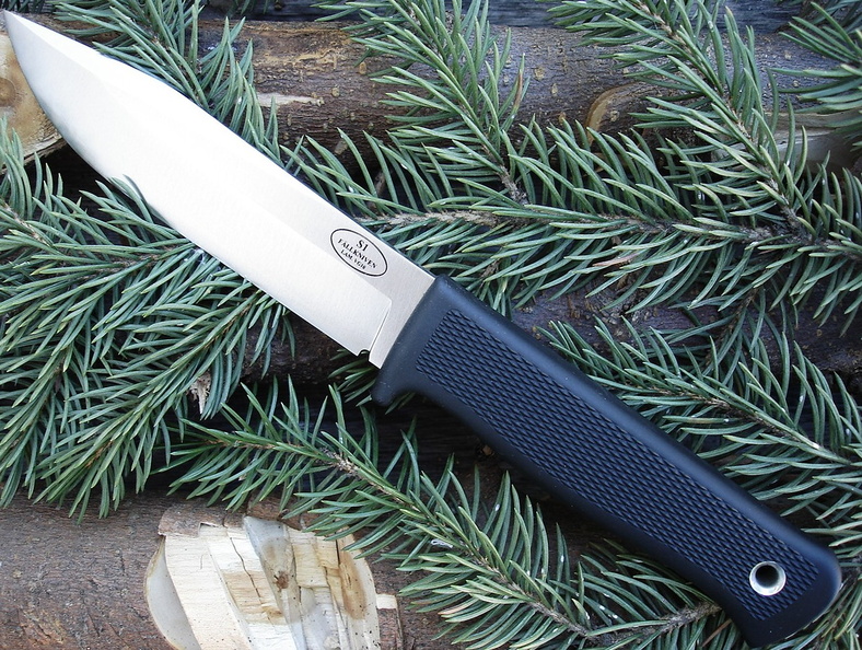 FALLKNIVEN_S1_STANDARD.jpg