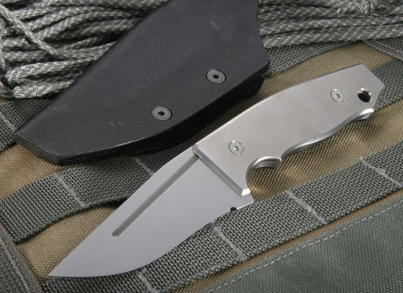 Kazutoshi_Tanabe_Dual_Tac_Tactical_Fixed_Blade_Knife.jpg