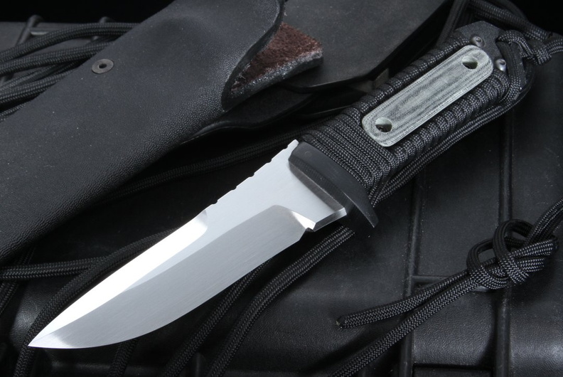 Kazutoshi_Tanabe_Para_Tac_Tactical_Fixed_Blade_Knife_.jpg