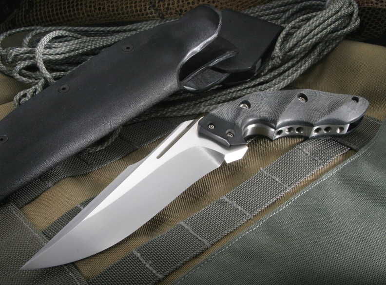 Kazutoshi_Tanabe_Pistol_Grip_Tactical_Fixed_Blade_Knife--002.jpg