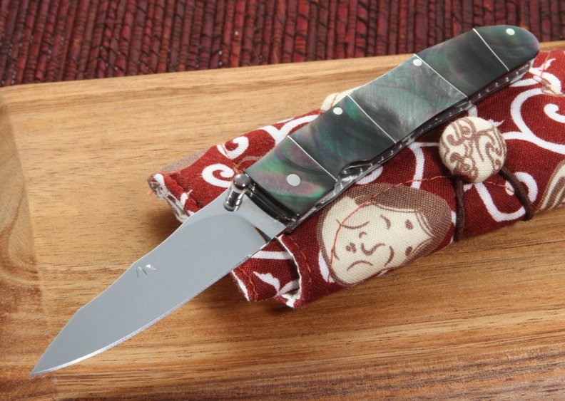 Koji_Hara_Custom_Black_Pearl_Bamboo_Folding_Knife.jpg