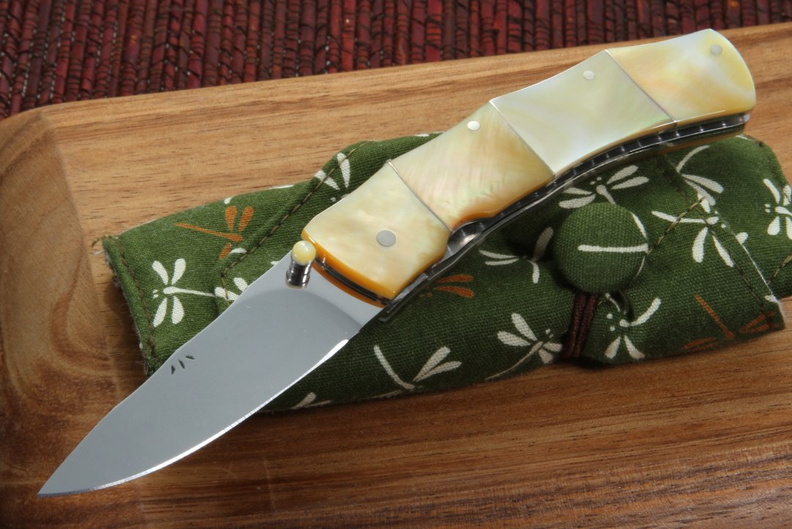 Koji_Hara_Custom_Gold_Pearl_Folding_Knife.jpg