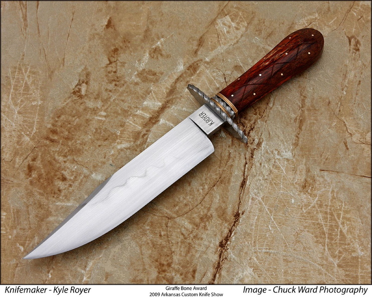 Kyle_Royer_JS_Giraffe_Bone_Award_2009_Arkansas_Custom_Knife_Show.jpg
