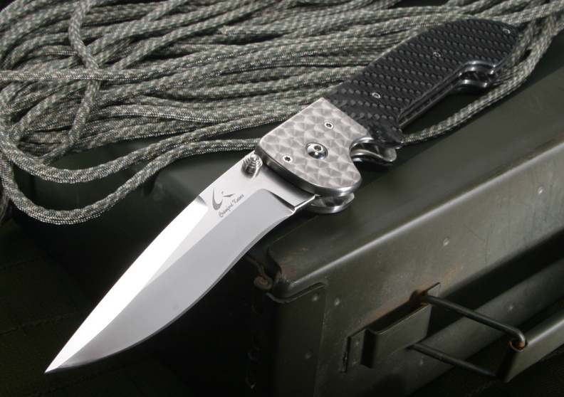 Pat__Wes_Crawford_Custom_Knives_Perfigo__Carbon_Fiber_Tactical_Folding_Knife.jpg