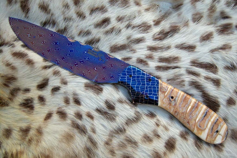 P_J_Ernest_Camp_Knives_06.jpg