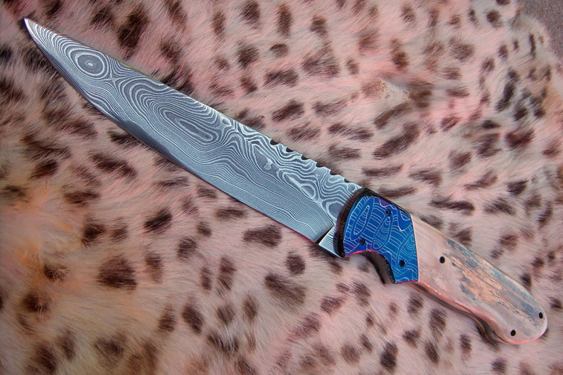 P_J_Ernest_Camp_Knives_08.jpg