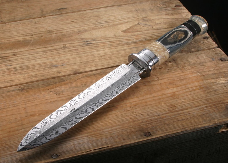 Roger_Bergh_Stormy_Dagger_Damascus_Dagger--002.jpg