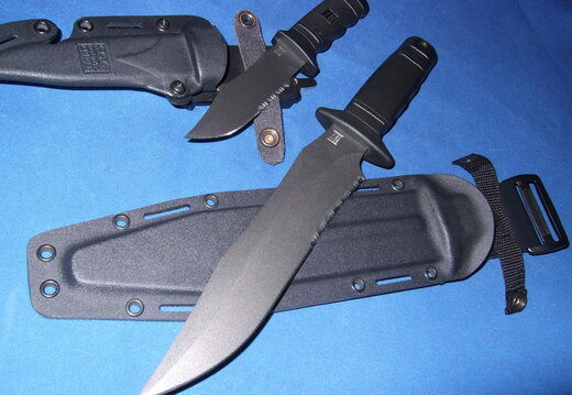 SOG   Tigershark Powdered