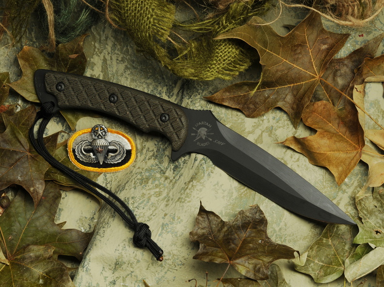 Spartan_Ares__Flat_Black_wGreen_Micarta.jpg