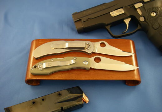 Spyderco Worker Rookie Sig Sauer P228 9mm