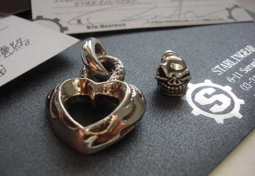 Small hearts flame pendant