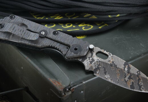 Strider Knives SNG 3 4 Hollow Grind Black Digicam Folding Knife--001