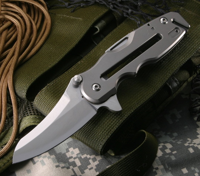 Surefire_EW08_LEO_Law_Enforcement_Utility_Knife.jpg