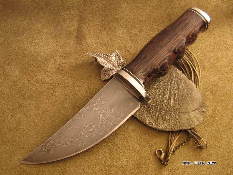Tlim_knives_C203.jpg