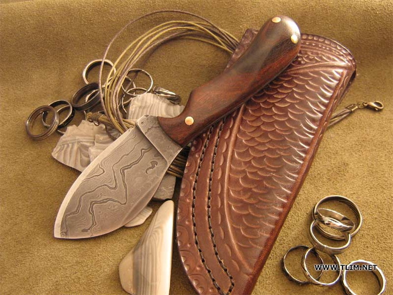 Tlim_knives_C215.jpg