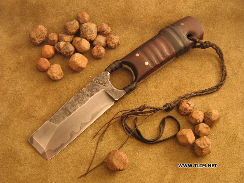 Tlim_knives_C245.jpg