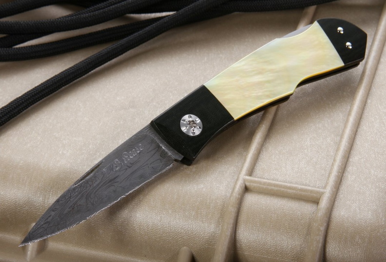 WD_Pease_Custom_Knives_Damascus_and_Pearl_Peazer__Folding_Knife.jpg