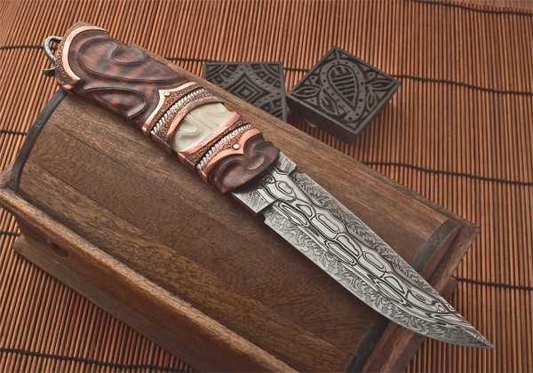 Snakewood_carvings.jpg