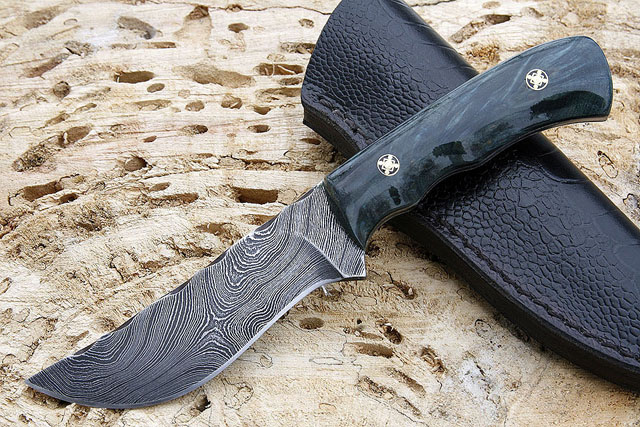 101_Damascus_Skinner_Custom_Knife.jpg