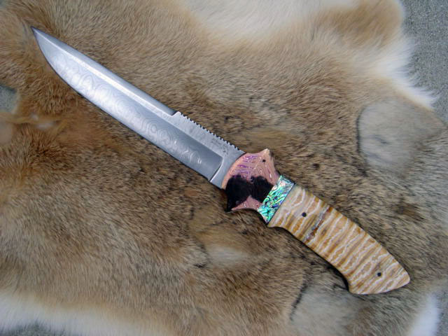 P_J_Ernest_Fighting_Knives_05.jpg