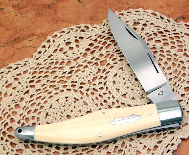 TBose_Ivory_Yukon_Folding_Hunter.jpg