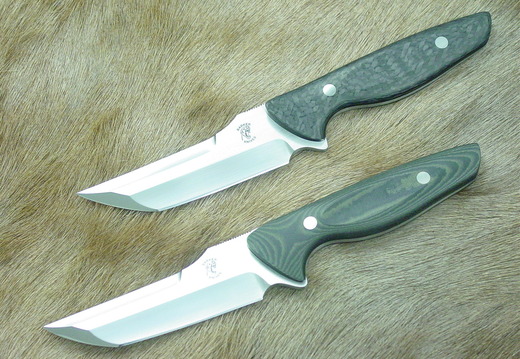 Barker knives Hokkaido im Carbon Fiber and Micarta