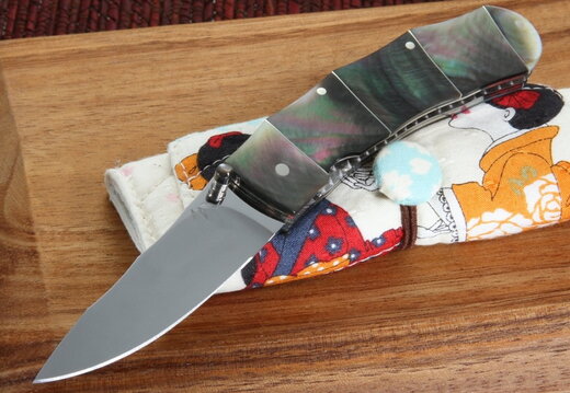 Koji Hara Custom Black Pearl Bamboo Folding Knife 2