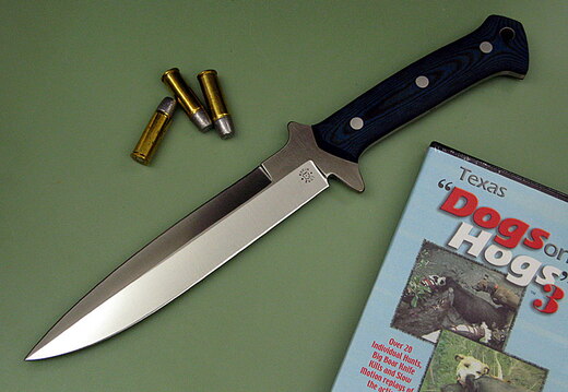 Tom Krein Ultimate Boar Knife in textured blackblue G10